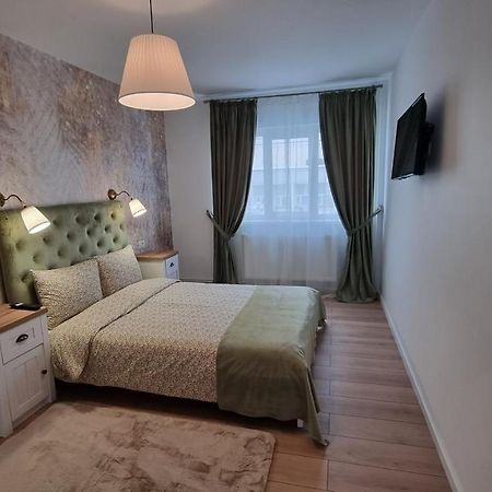 Central Residence Bacău Buitenkant foto