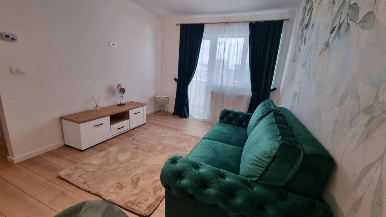 Central Residence Bacău Buitenkant foto